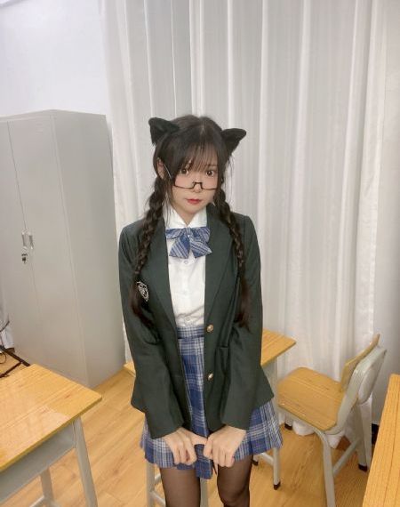 我才不想跟你做朋友
